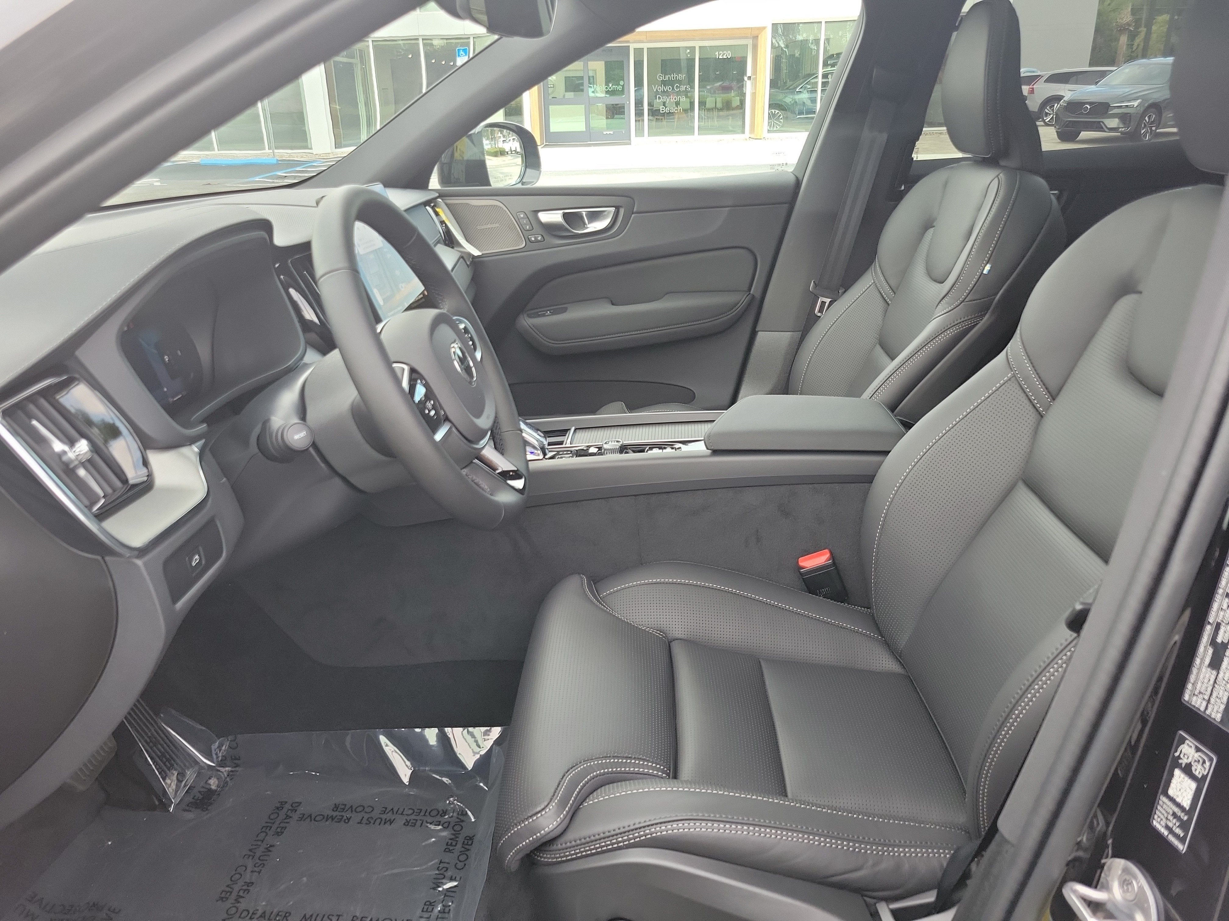 2026 Volvo XC60 Ultra Black Edition