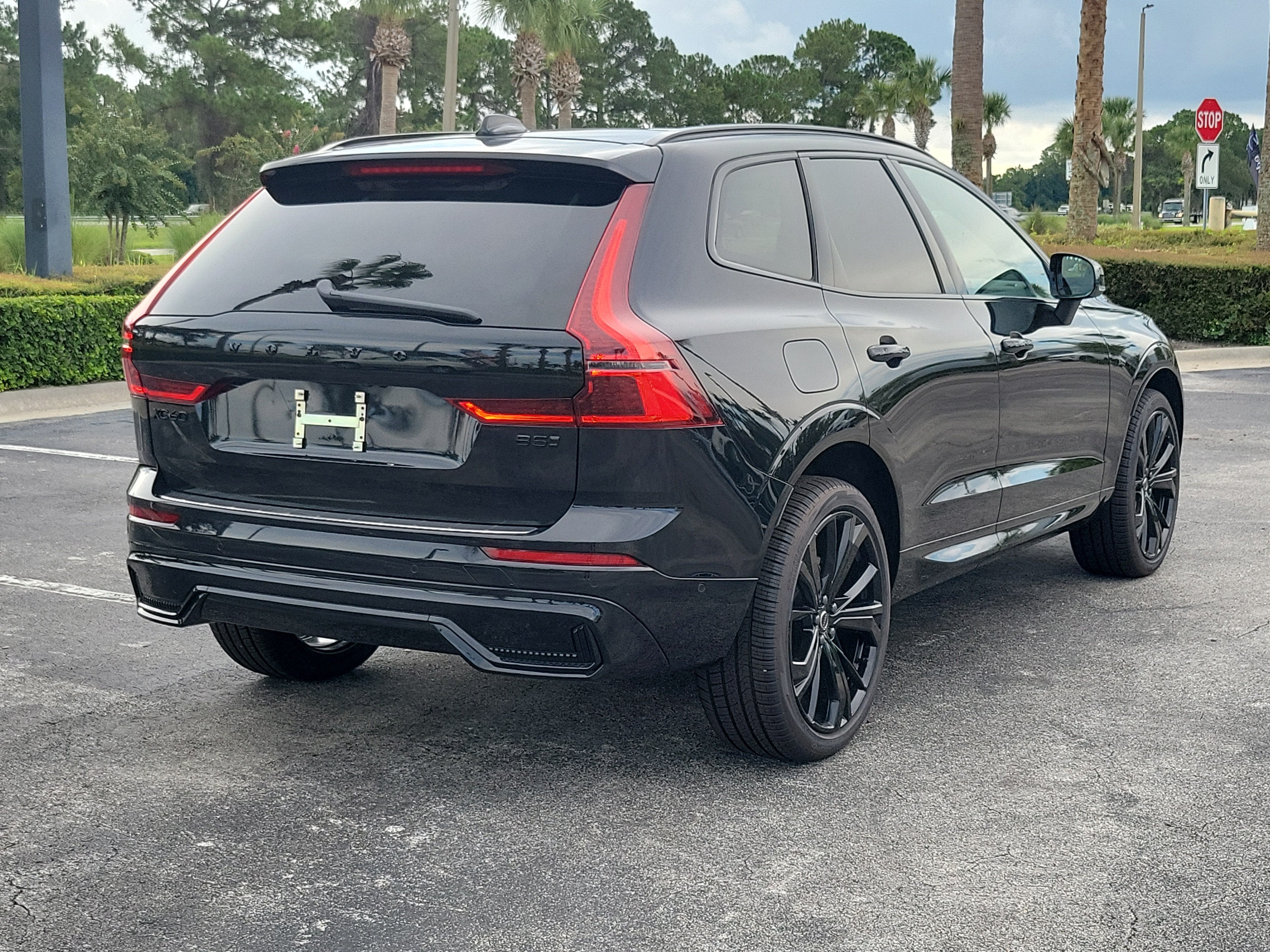 2026 Volvo XC60 Ultra Black Edition