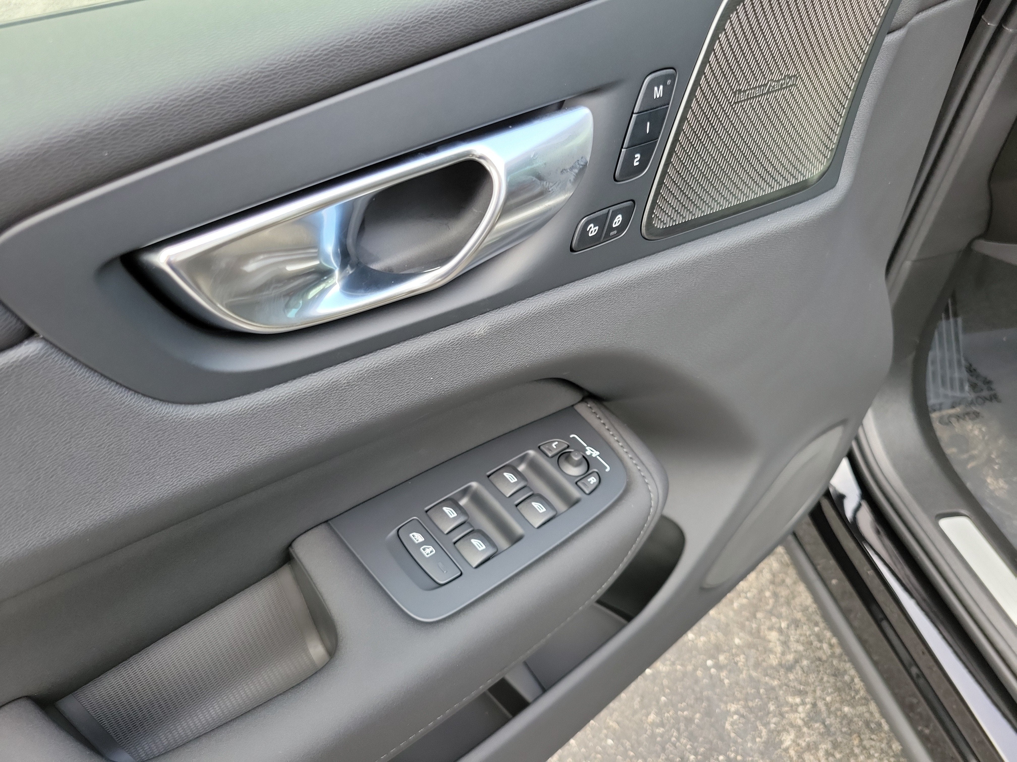 2026 Volvo XC60 Ultra Black Edition