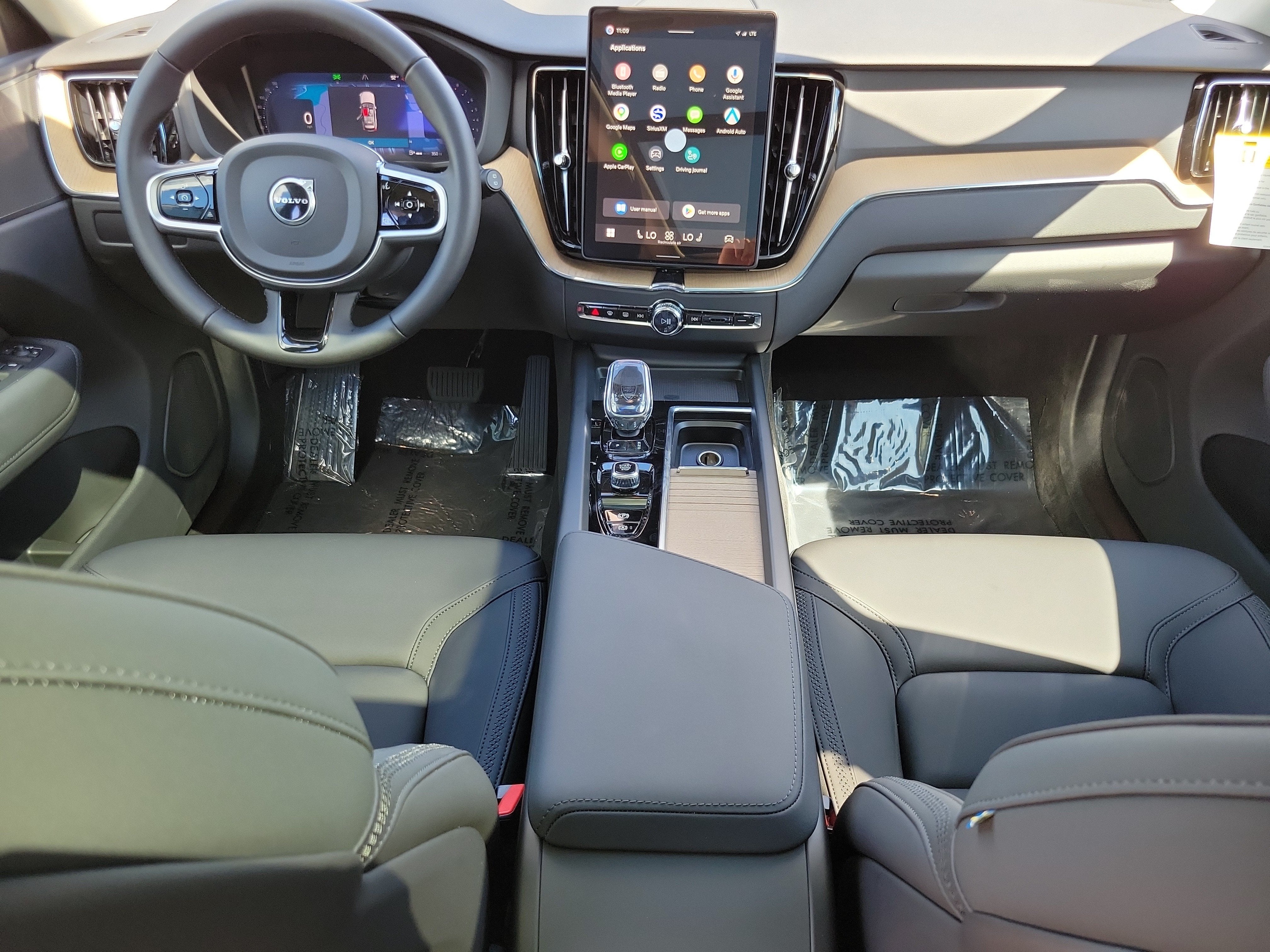 2026 Volvo XC60 Core