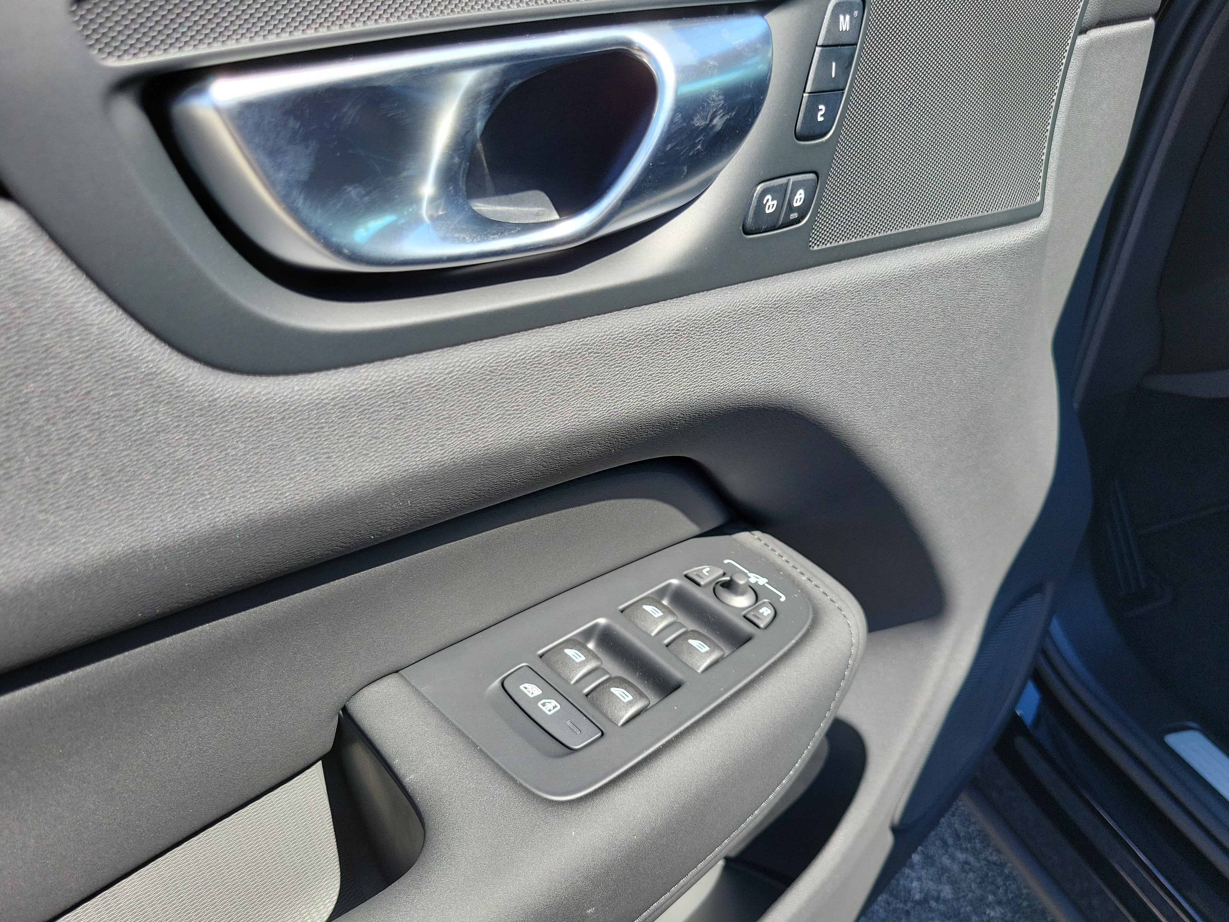 2026 Volvo XC60 Core