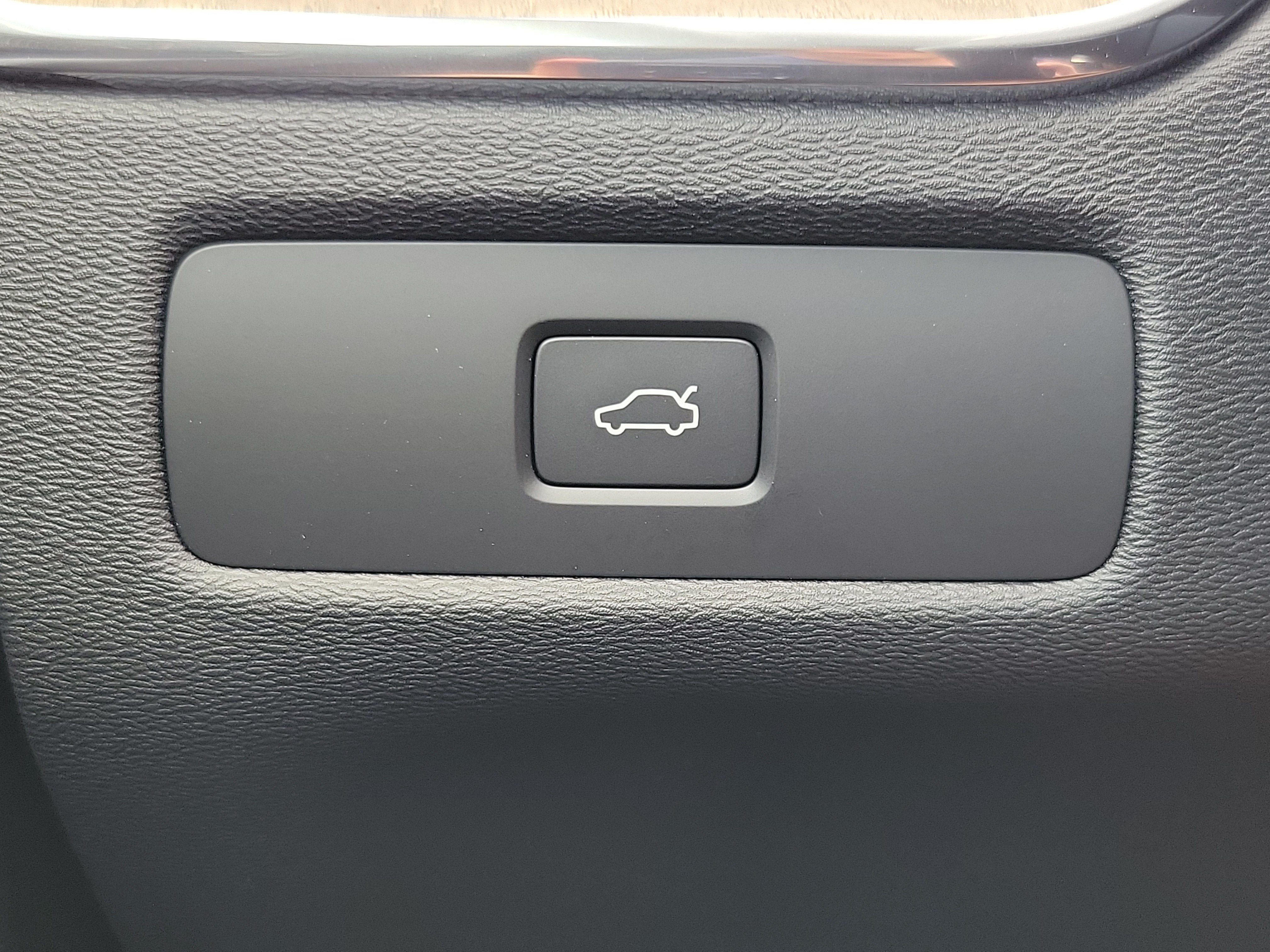 2026 Volvo XC60 Ultra