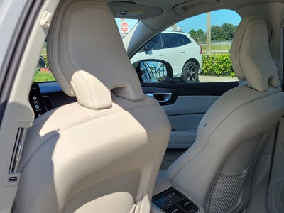 2026 Volvo XC60 Ultra