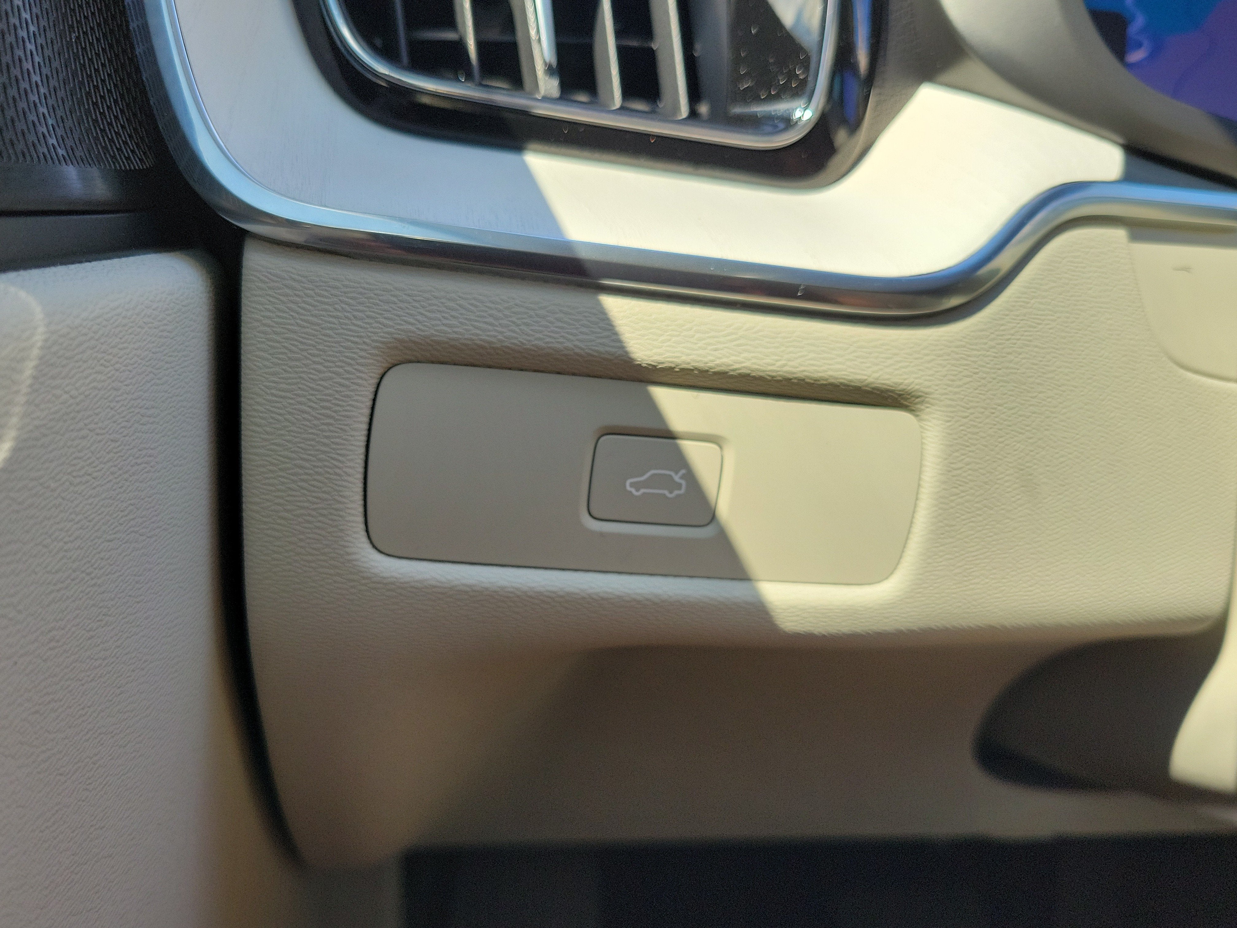 2026 Volvo XC60 Ultra