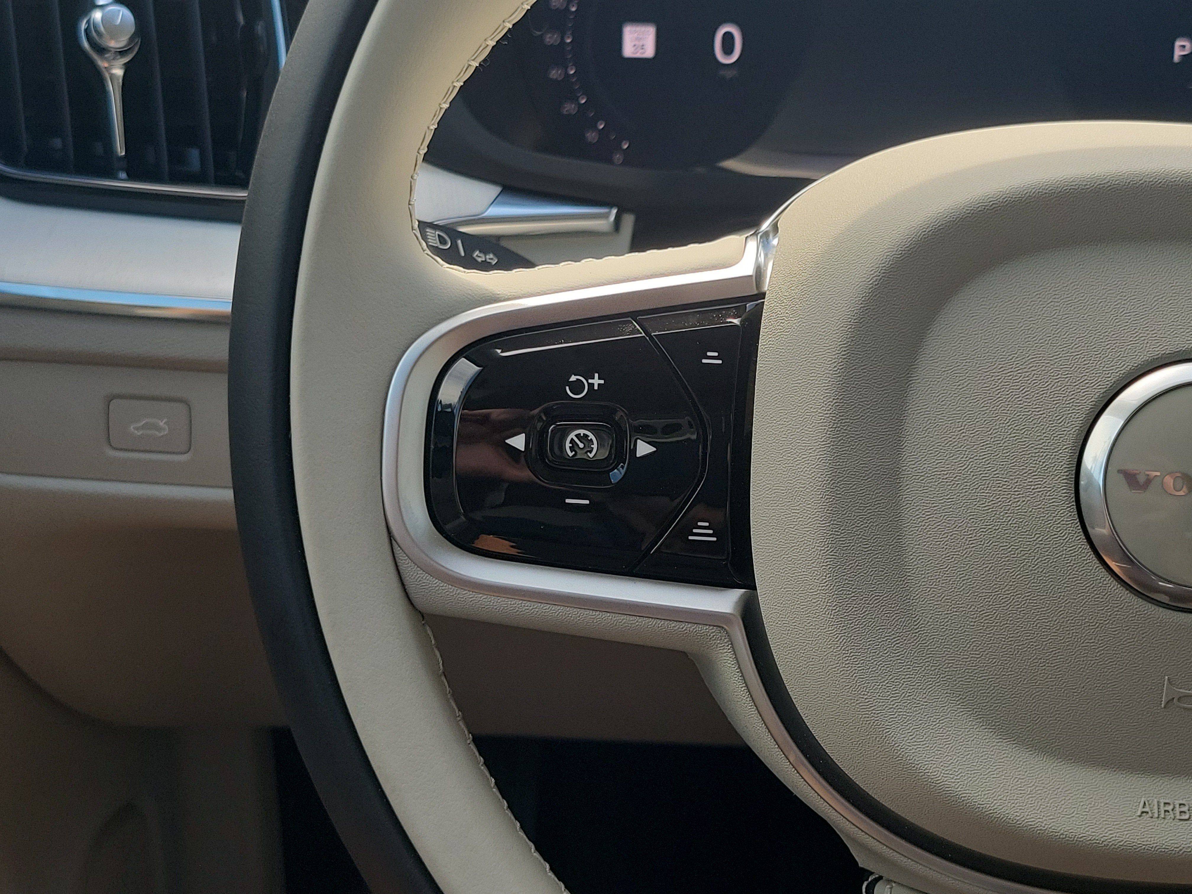 2026 Volvo XC60 Ultra