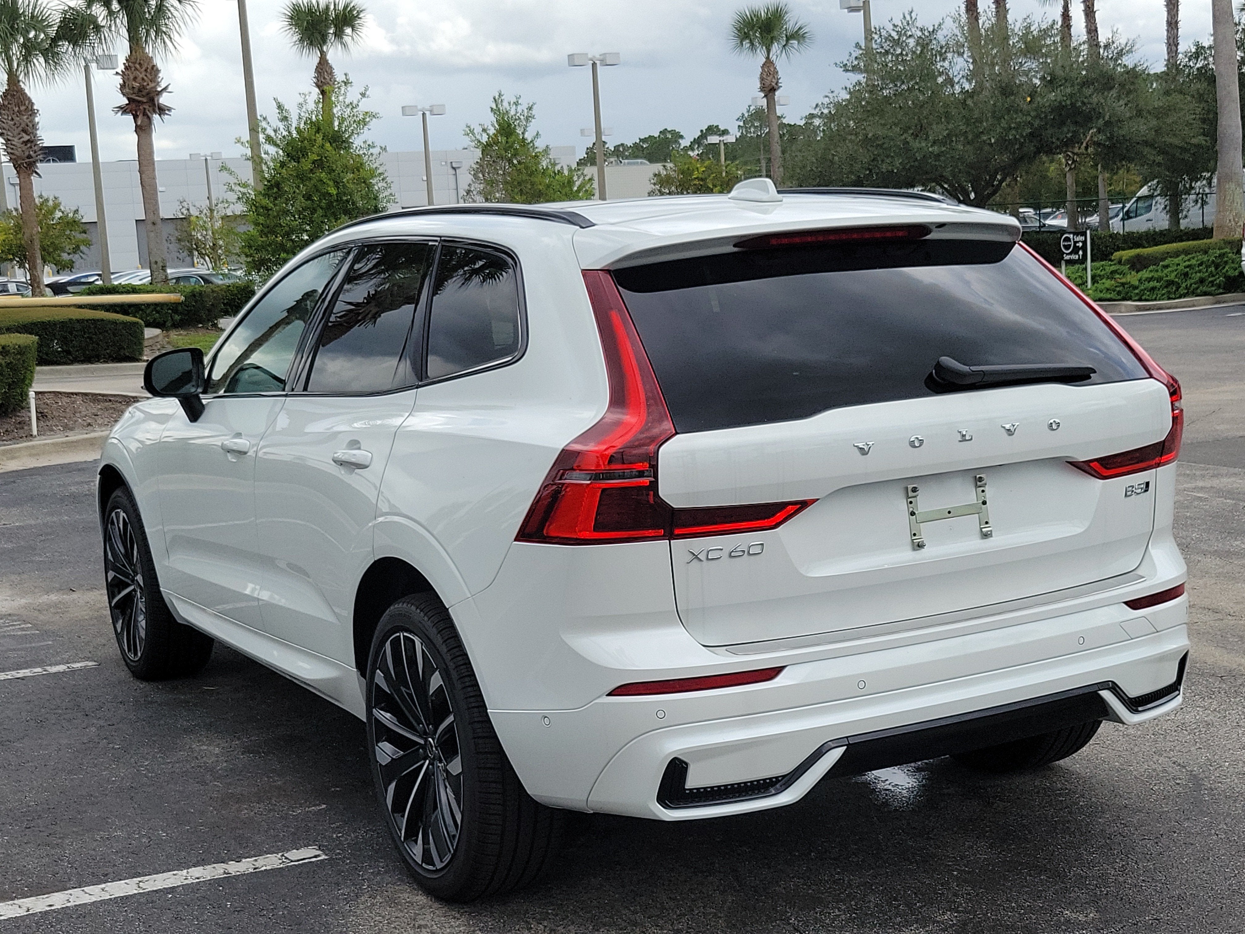 2026 Volvo XC60 Ultra