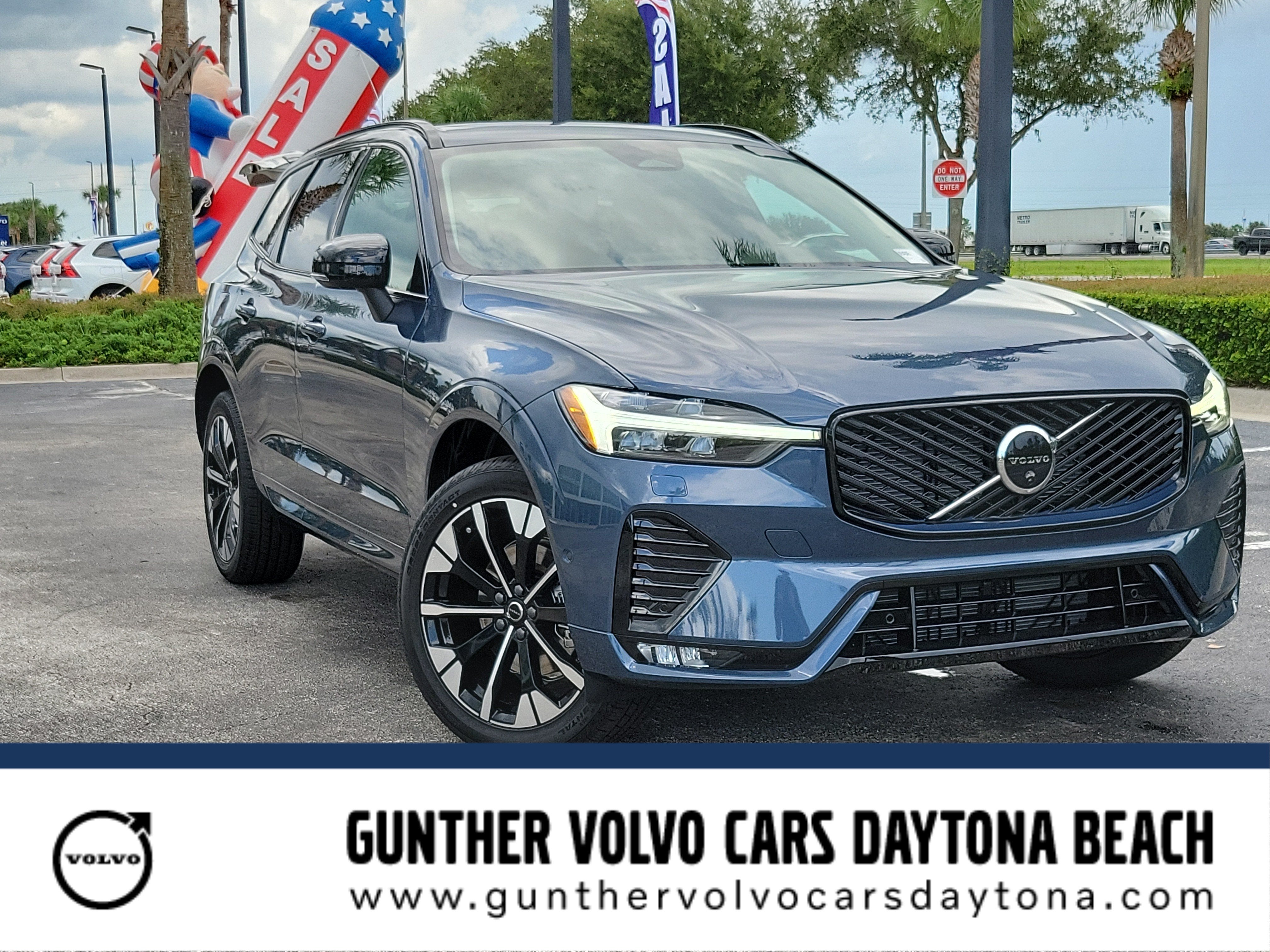 2027 Volvo XC60 Plus