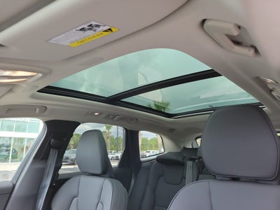 2027 Volvo XC60 Plus