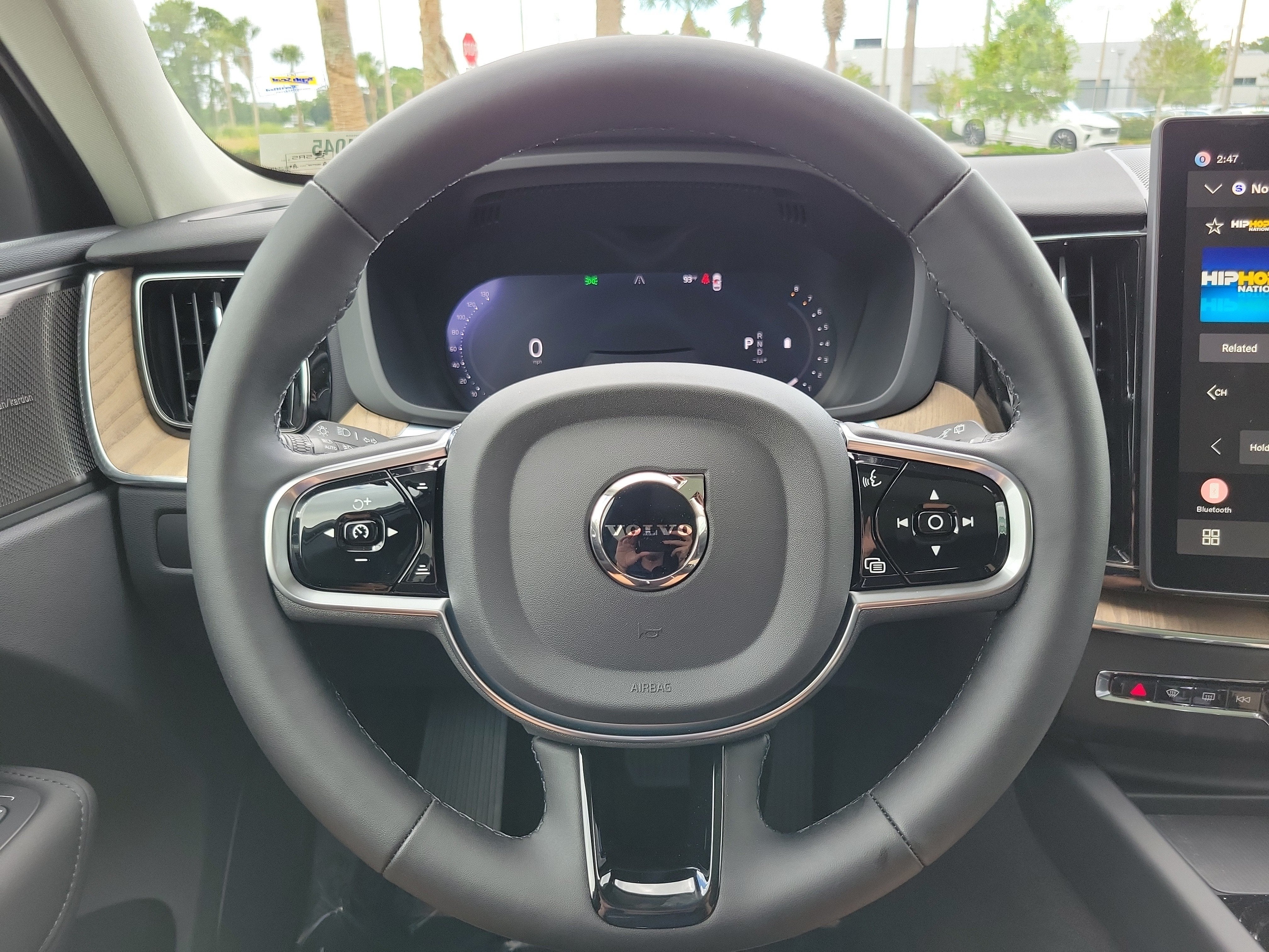 2027 Volvo XC60 Plus