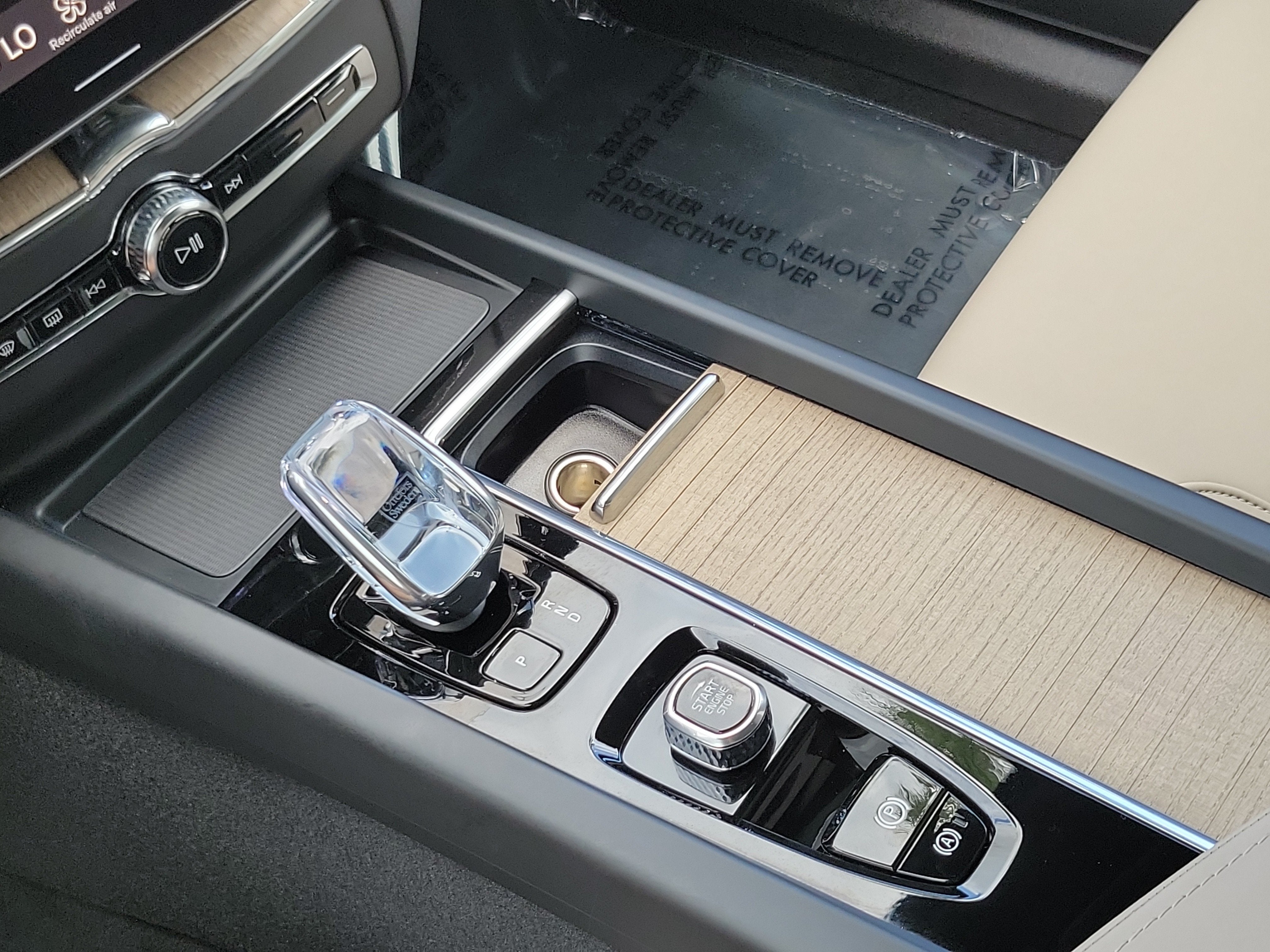 2027 Volvo XC60 Plus