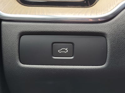 2027 Volvo XC60 Plus