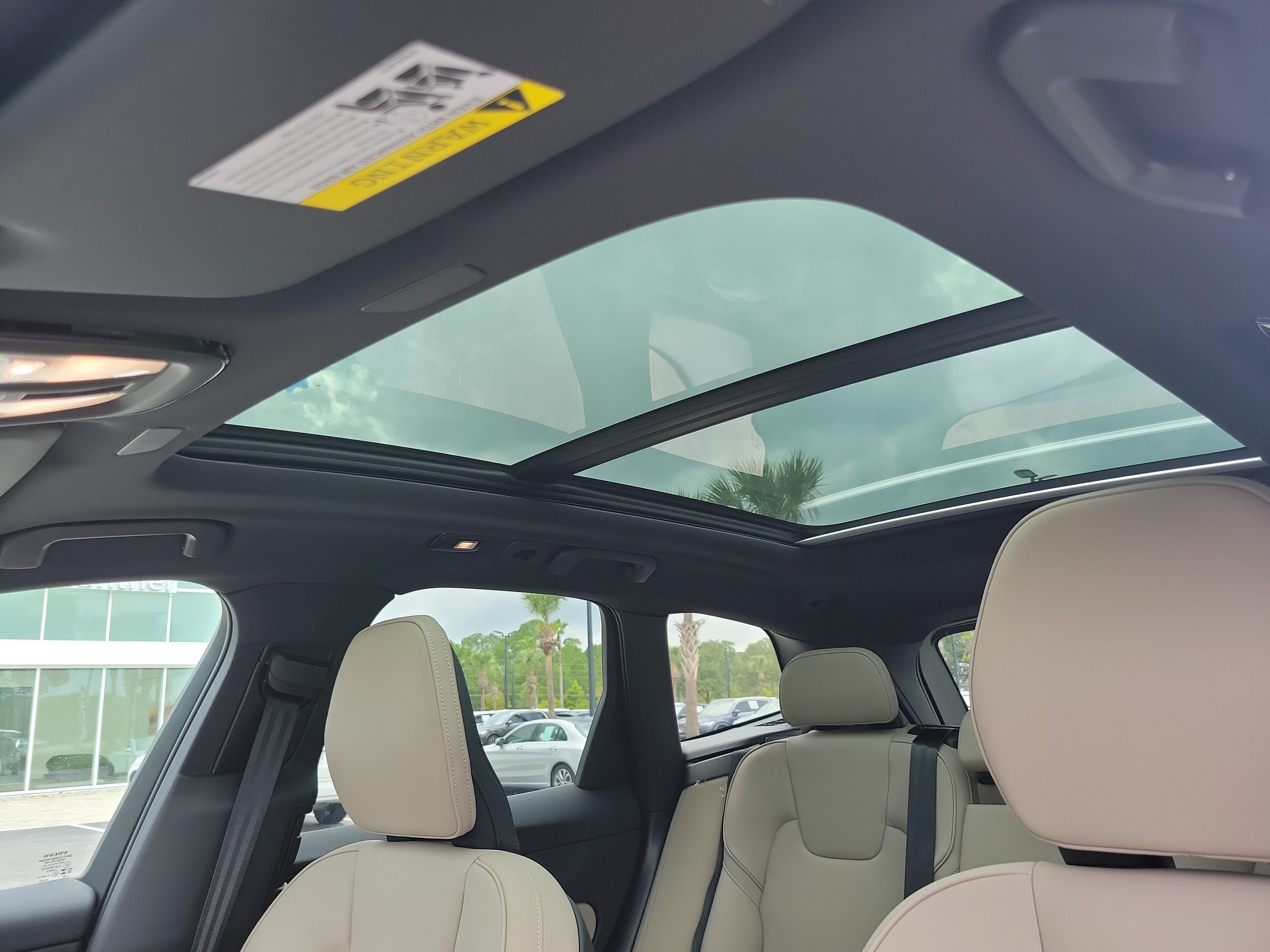 2027 Volvo XC60 Core