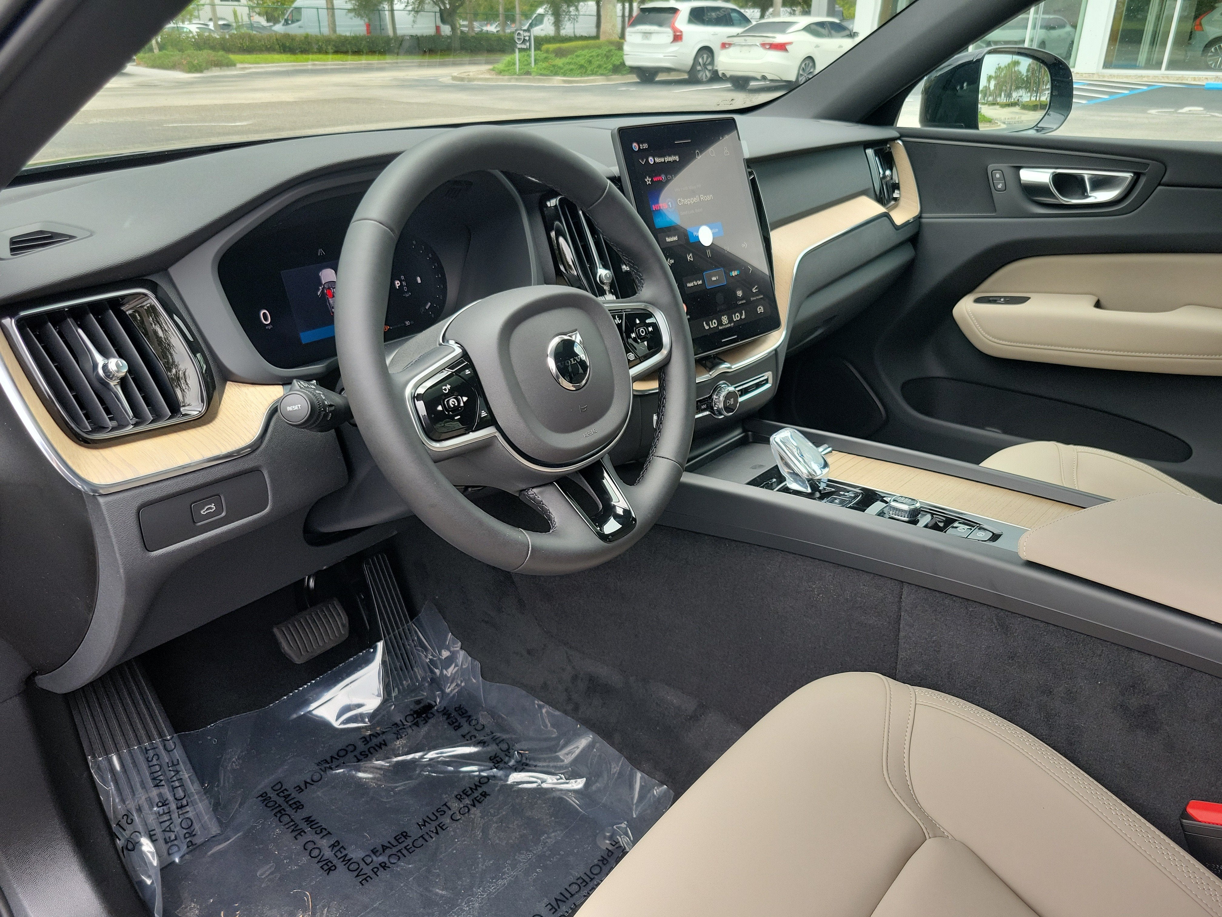 2027 Volvo XC60 Core