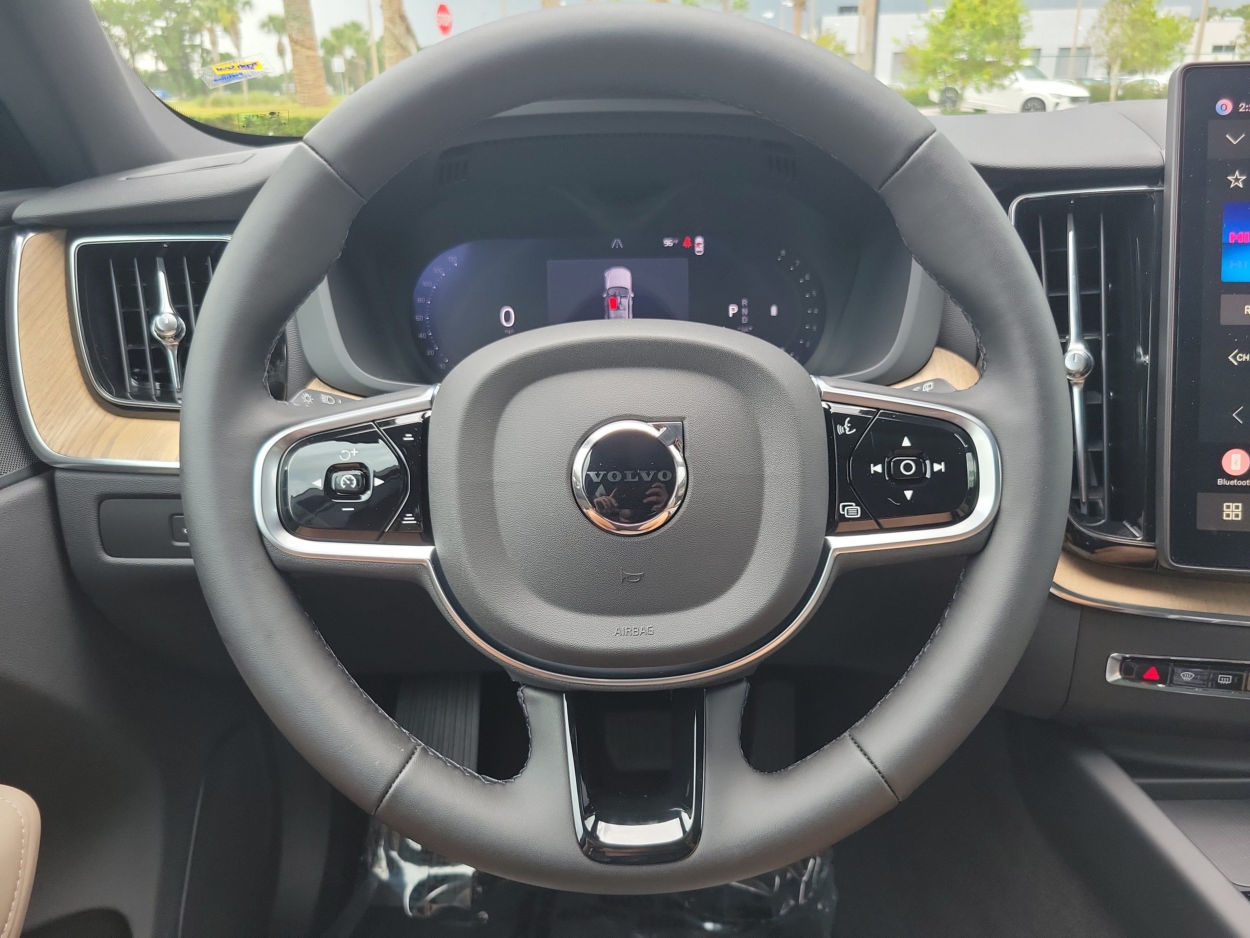 2027 Volvo XC60 Core