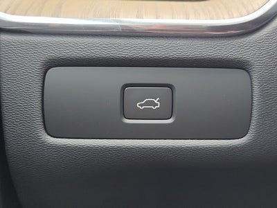 2027 Volvo XC60 Core