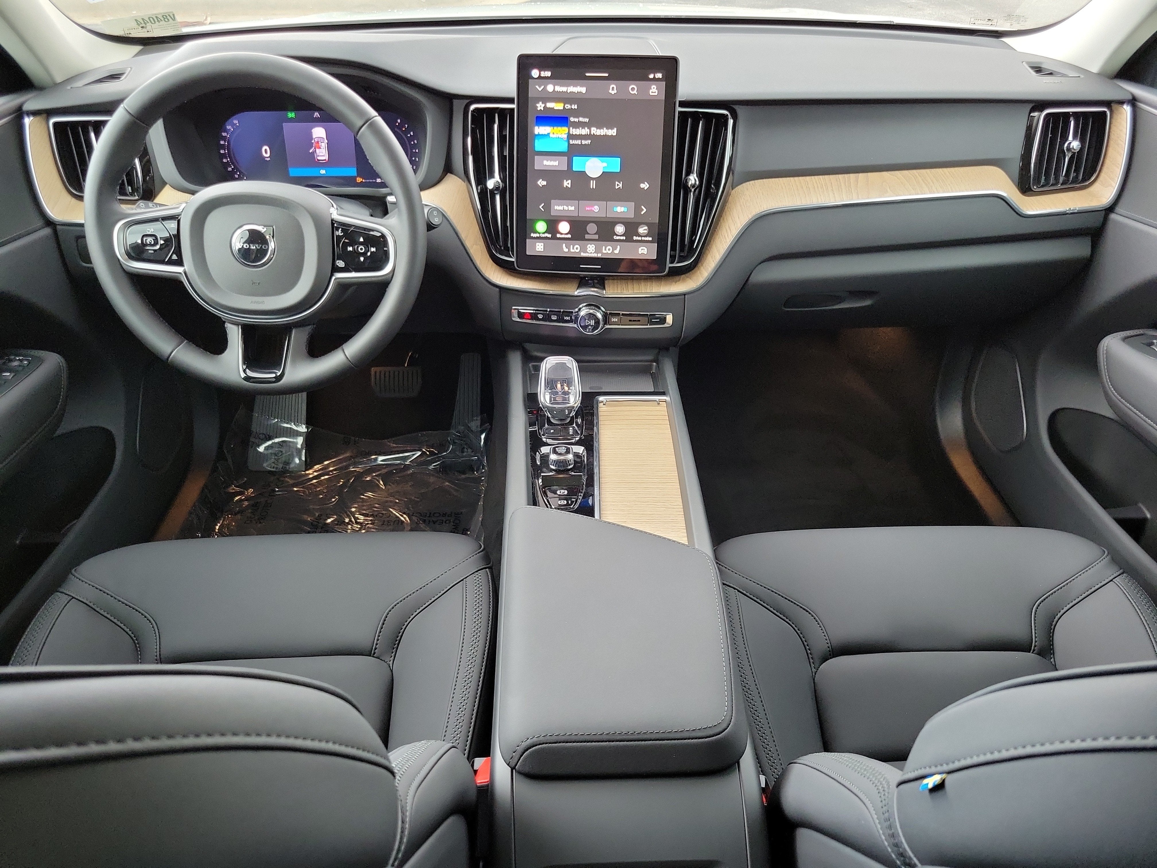 2027 Volvo XC60 Core