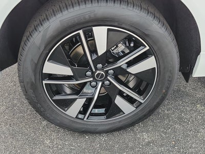 2027 Volvo XC60 Core