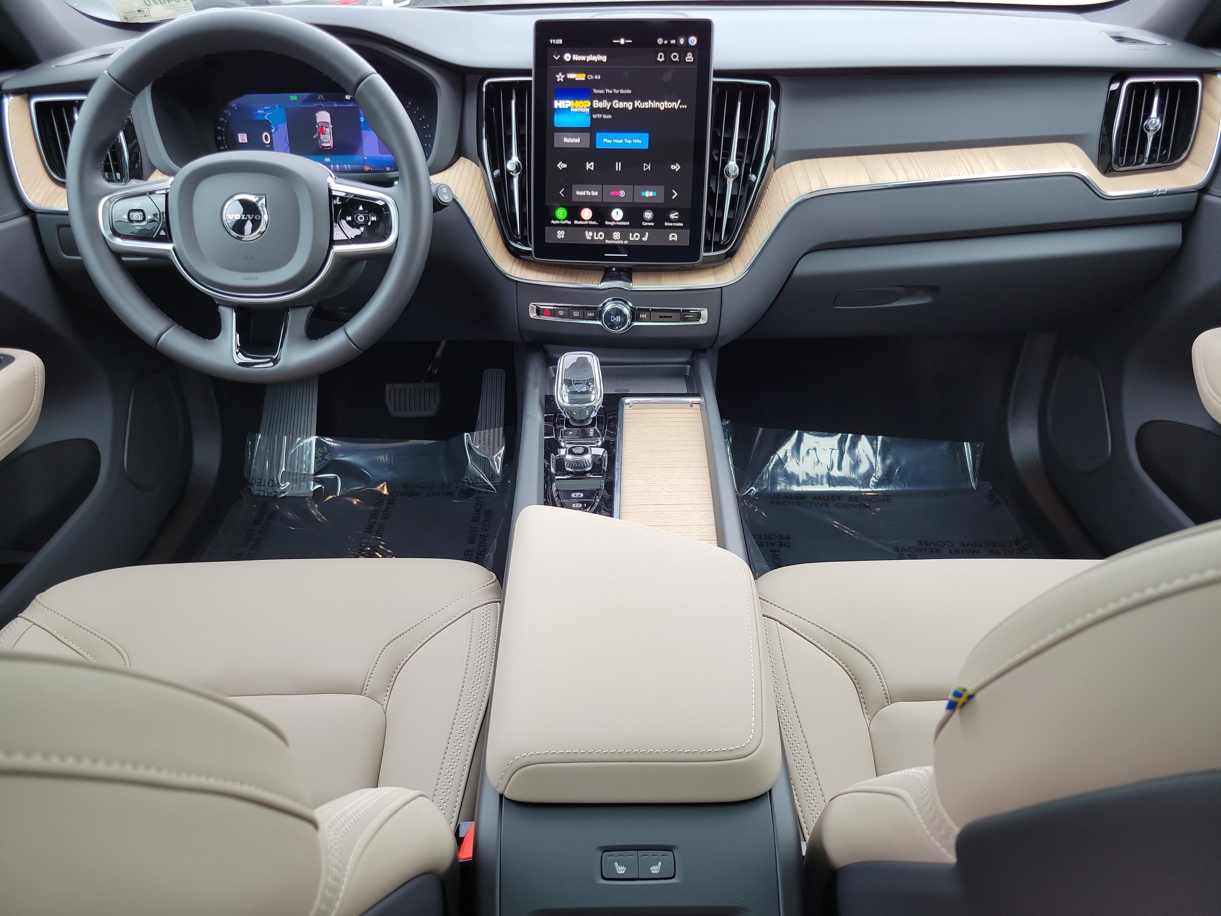 2027 Volvo XC60 Core