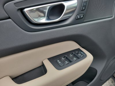 2027 Volvo XC60 Core