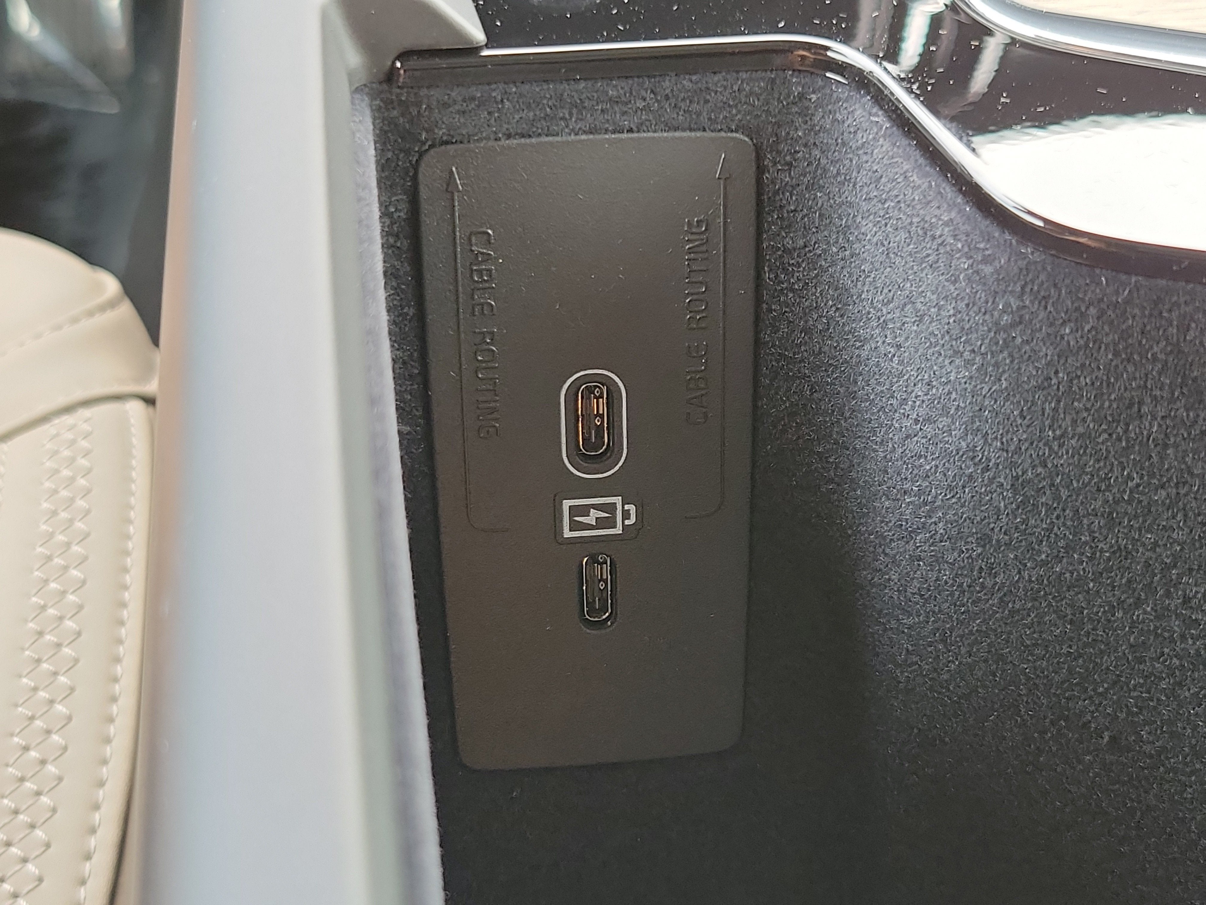 2027 Volvo XC60 Core