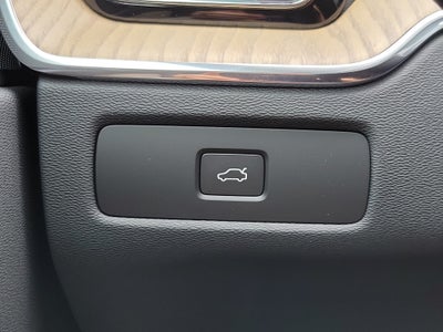 2027 Volvo XC60 Core