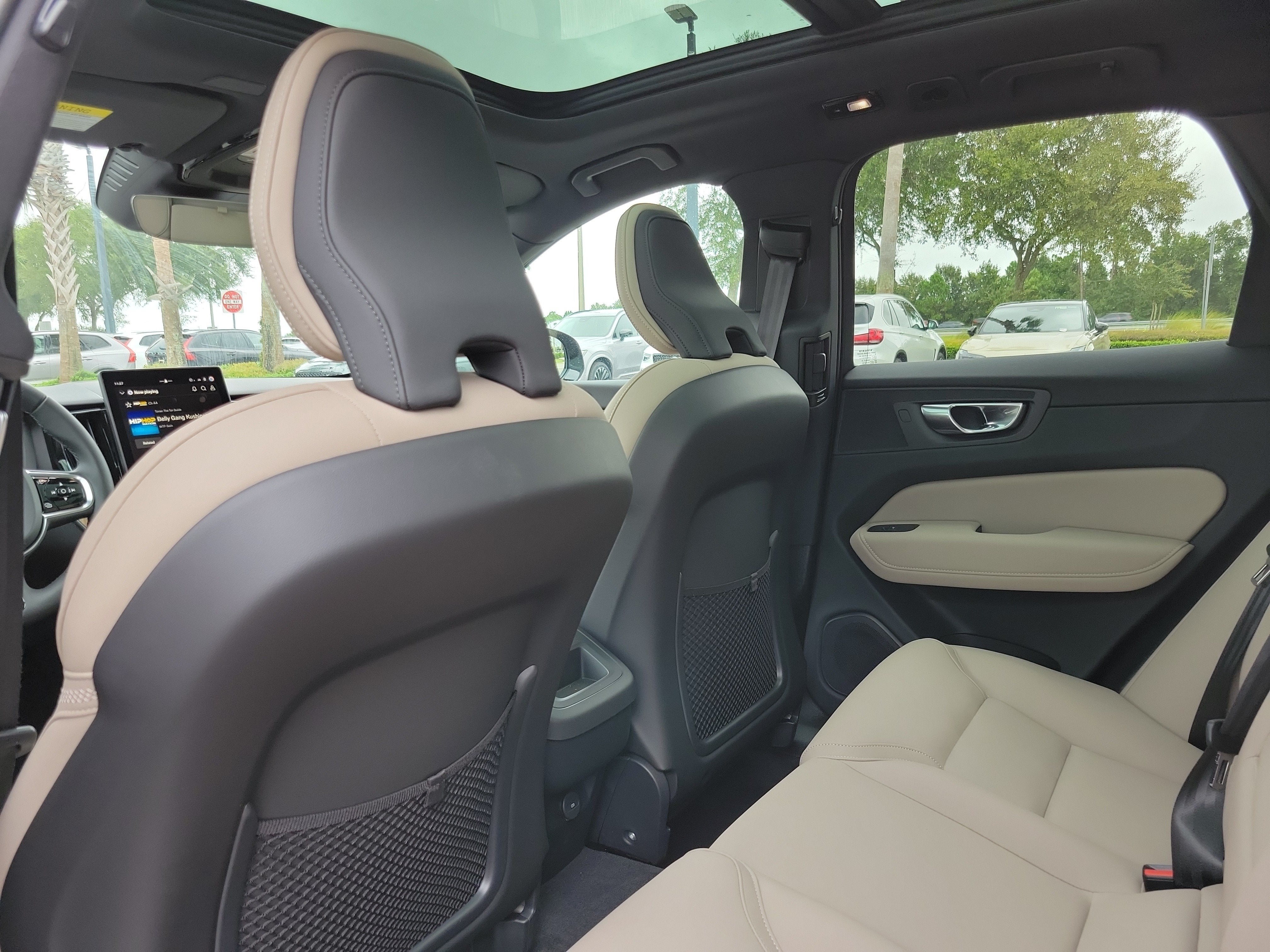 2027 Volvo XC60 Core