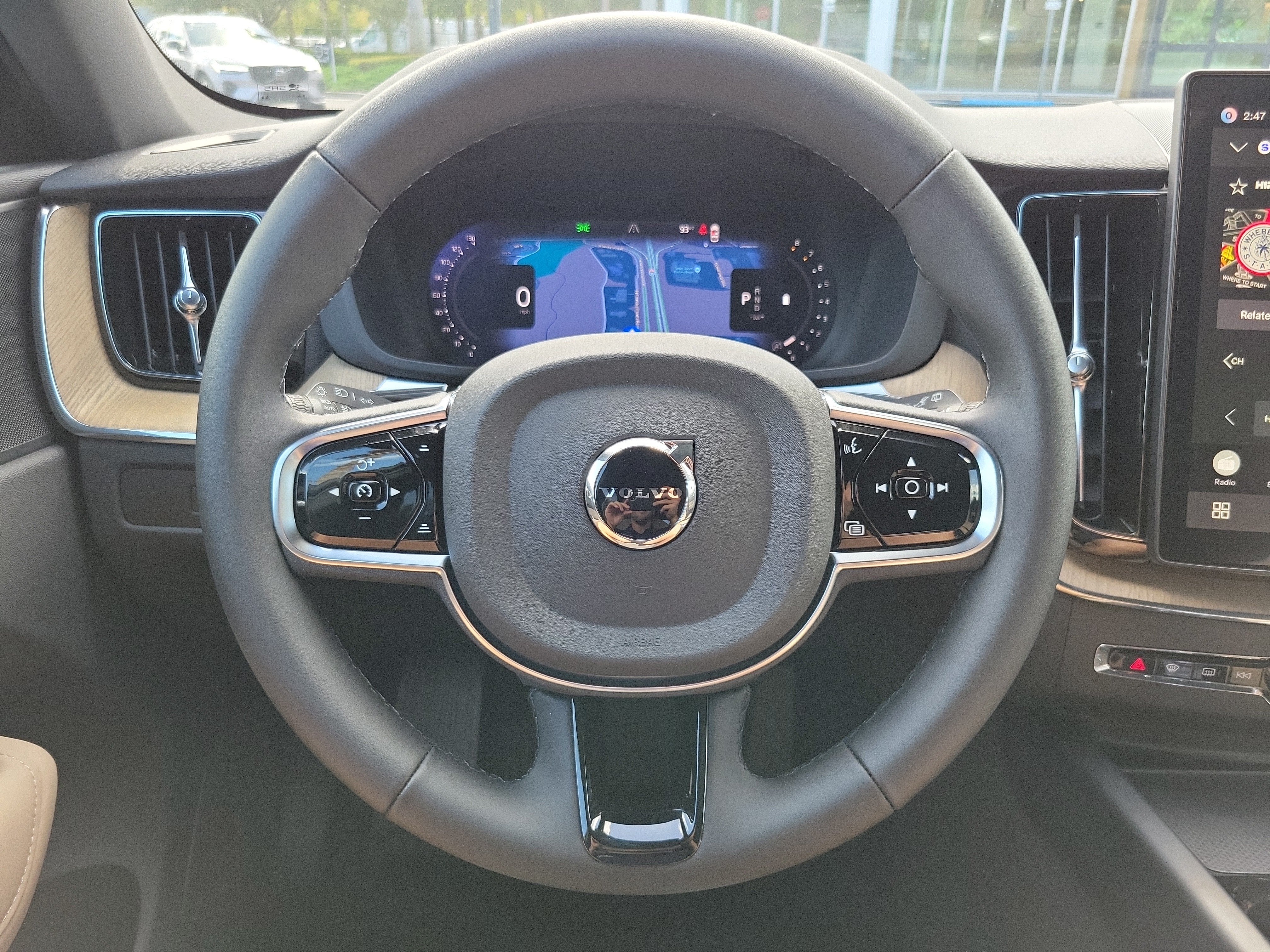 2027 Volvo XC60 Core