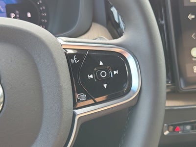 2027 Volvo XC60 Core