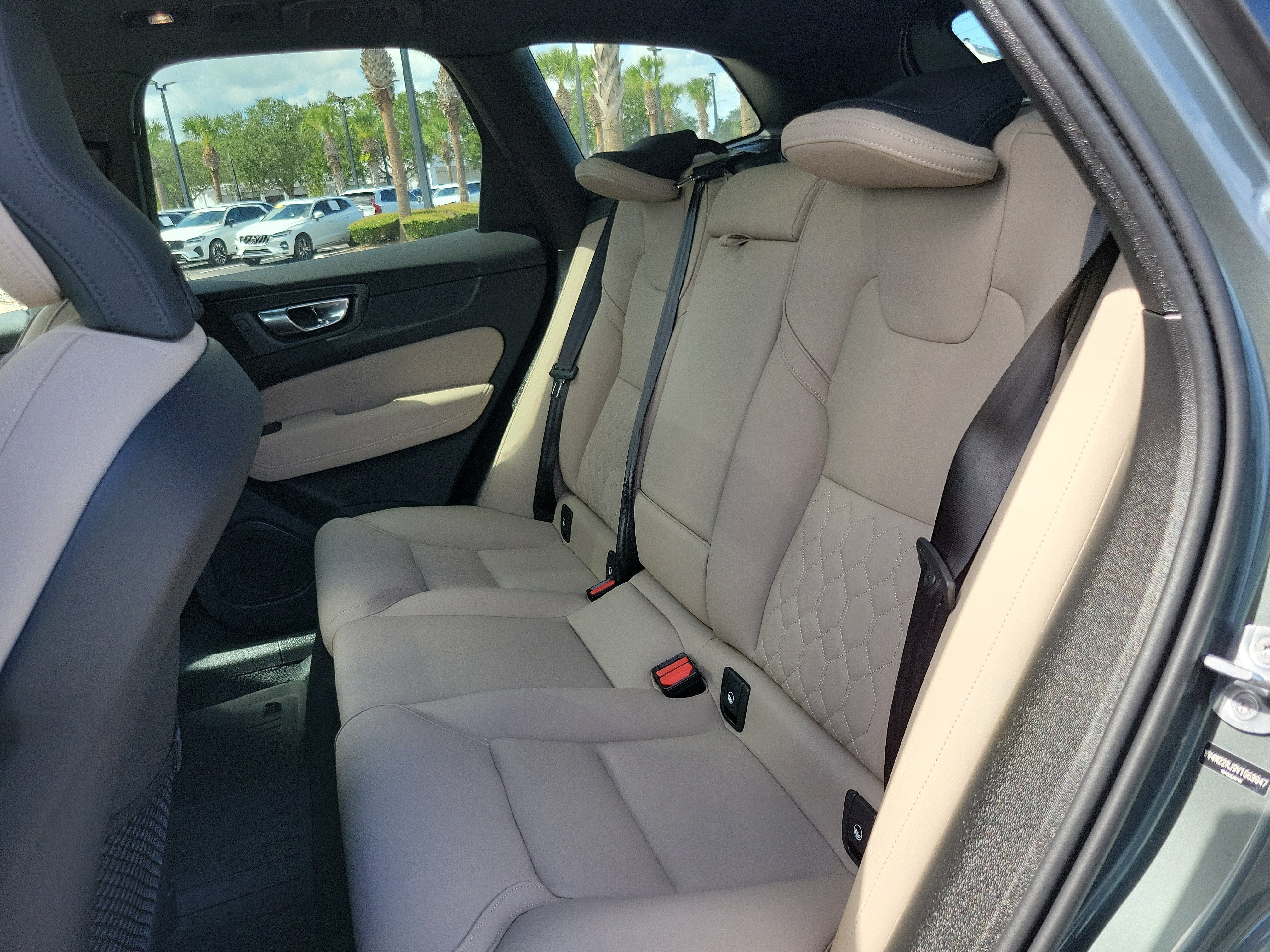 2027 Volvo XC60 Core