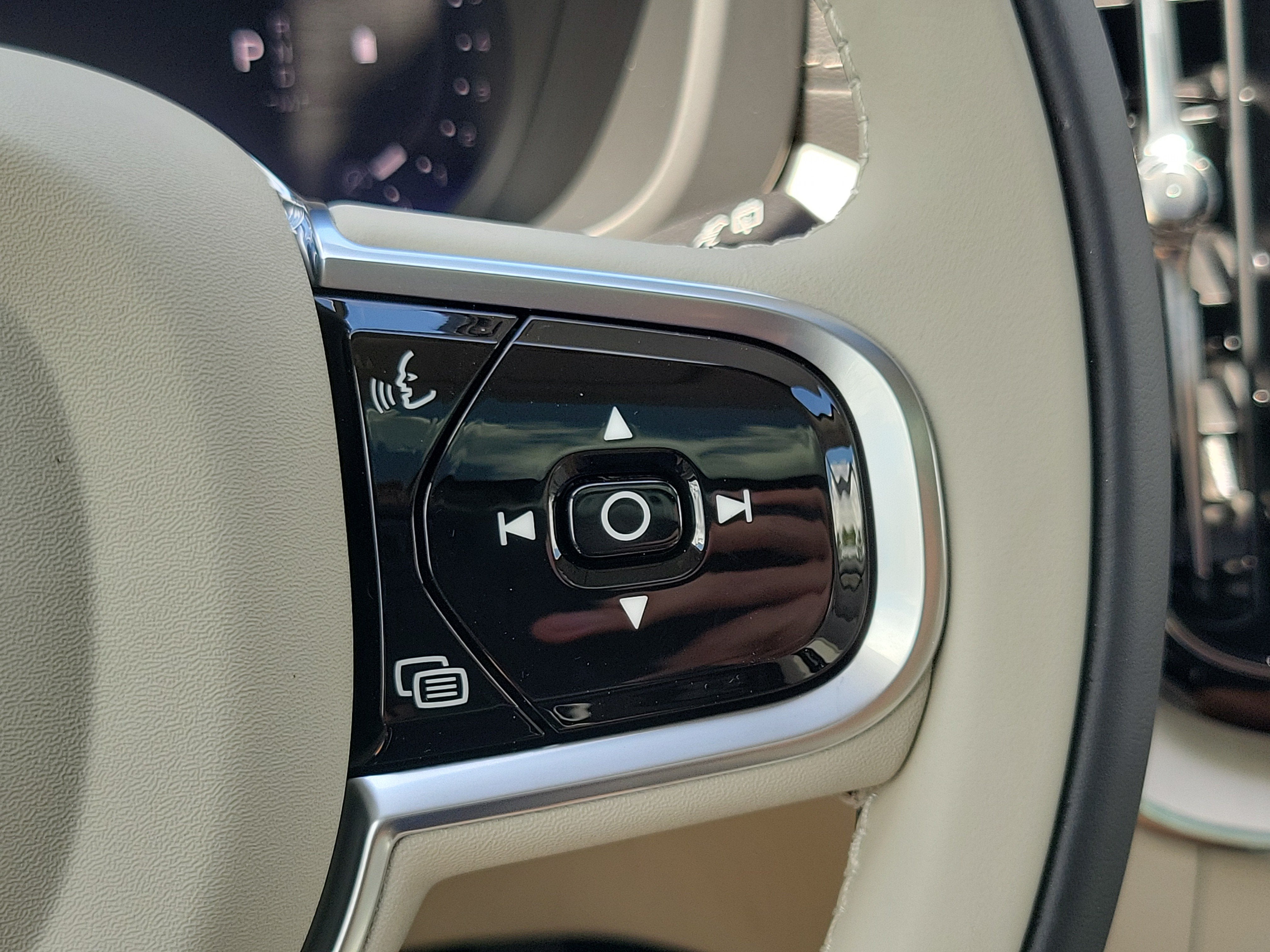2027 Volvo XC60 Ultra