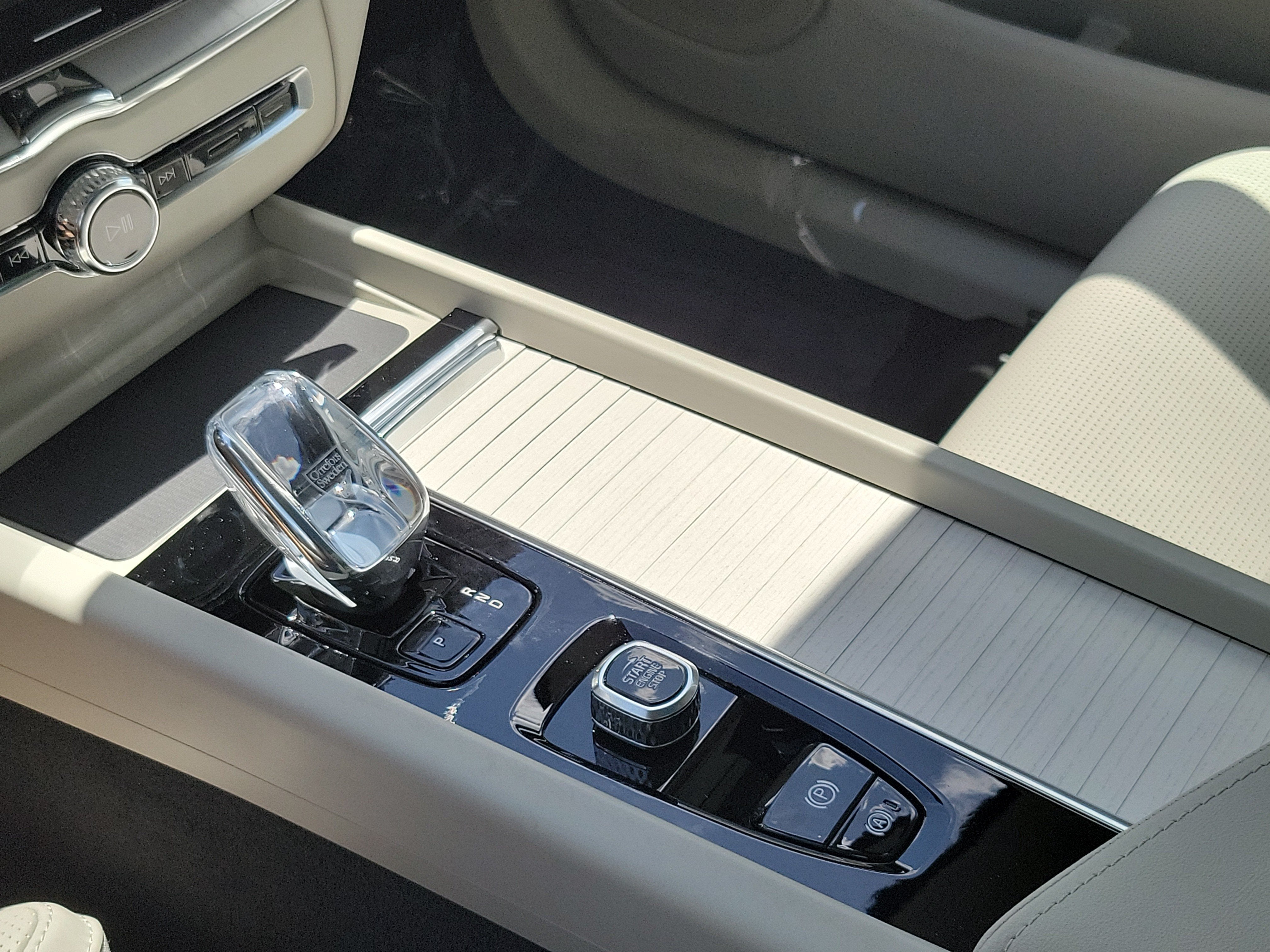2027 Volvo XC60 Ultra