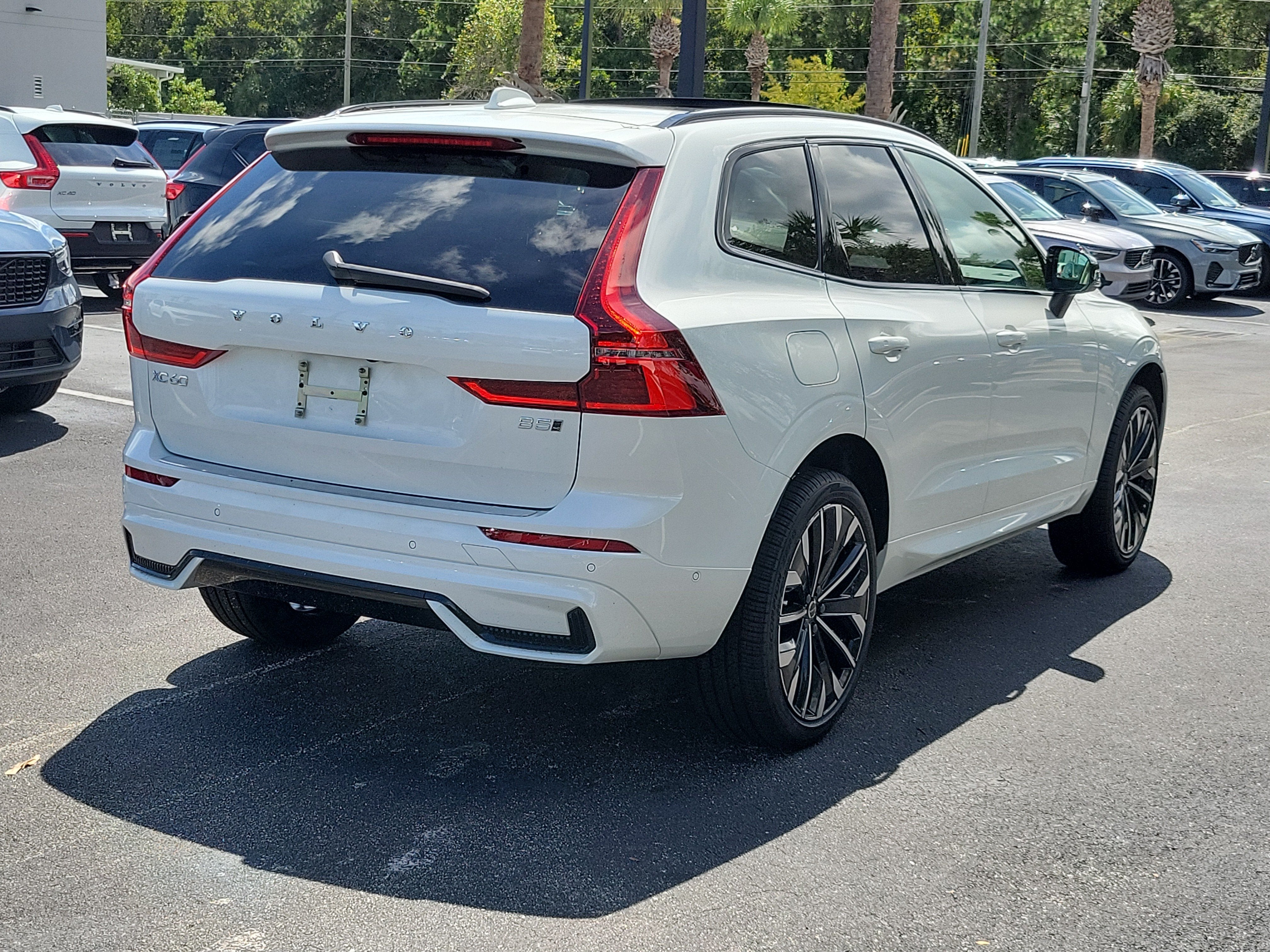 2027 Volvo XC60 Ultra