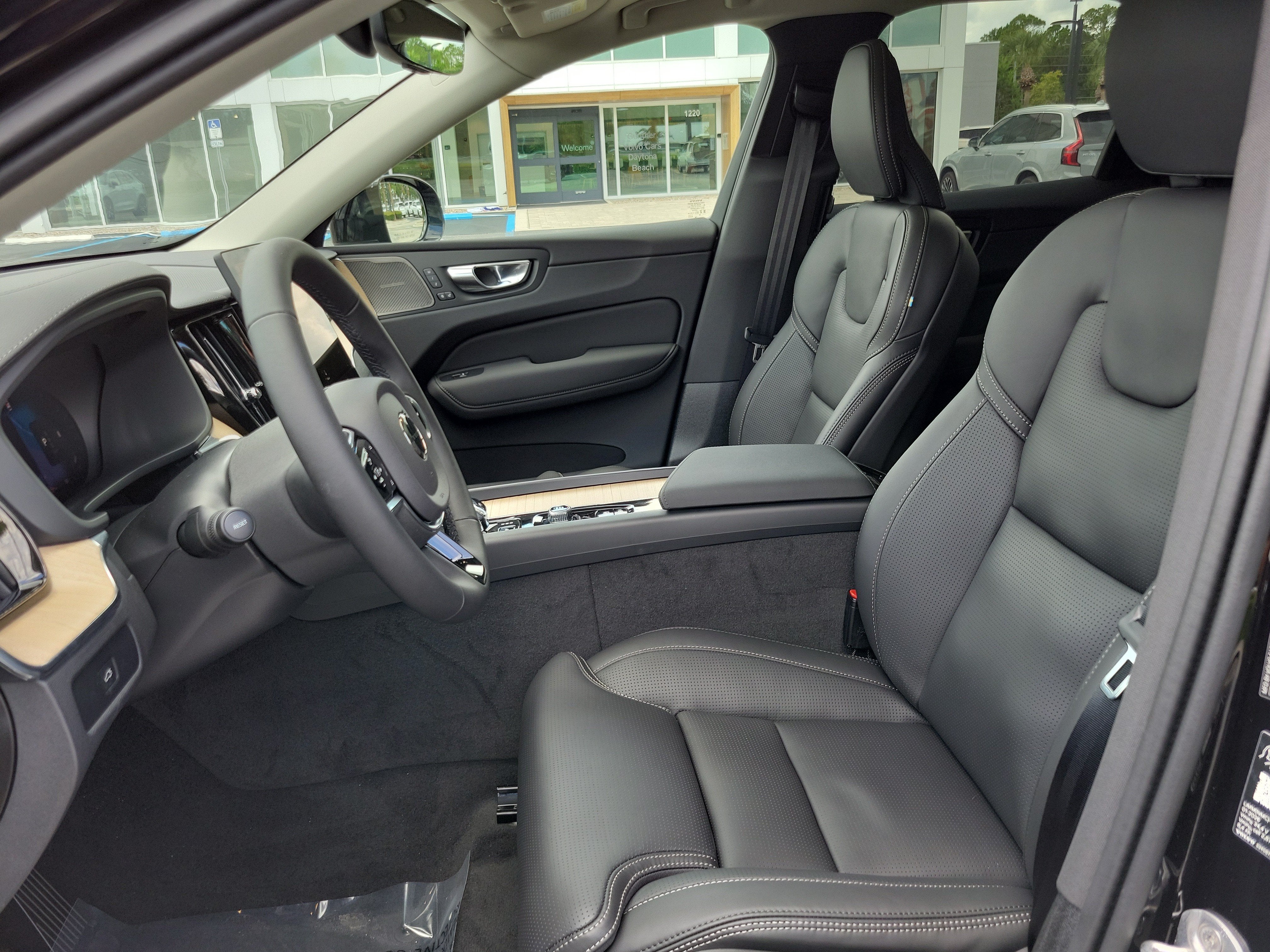 2027 Volvo XC60 Ultra