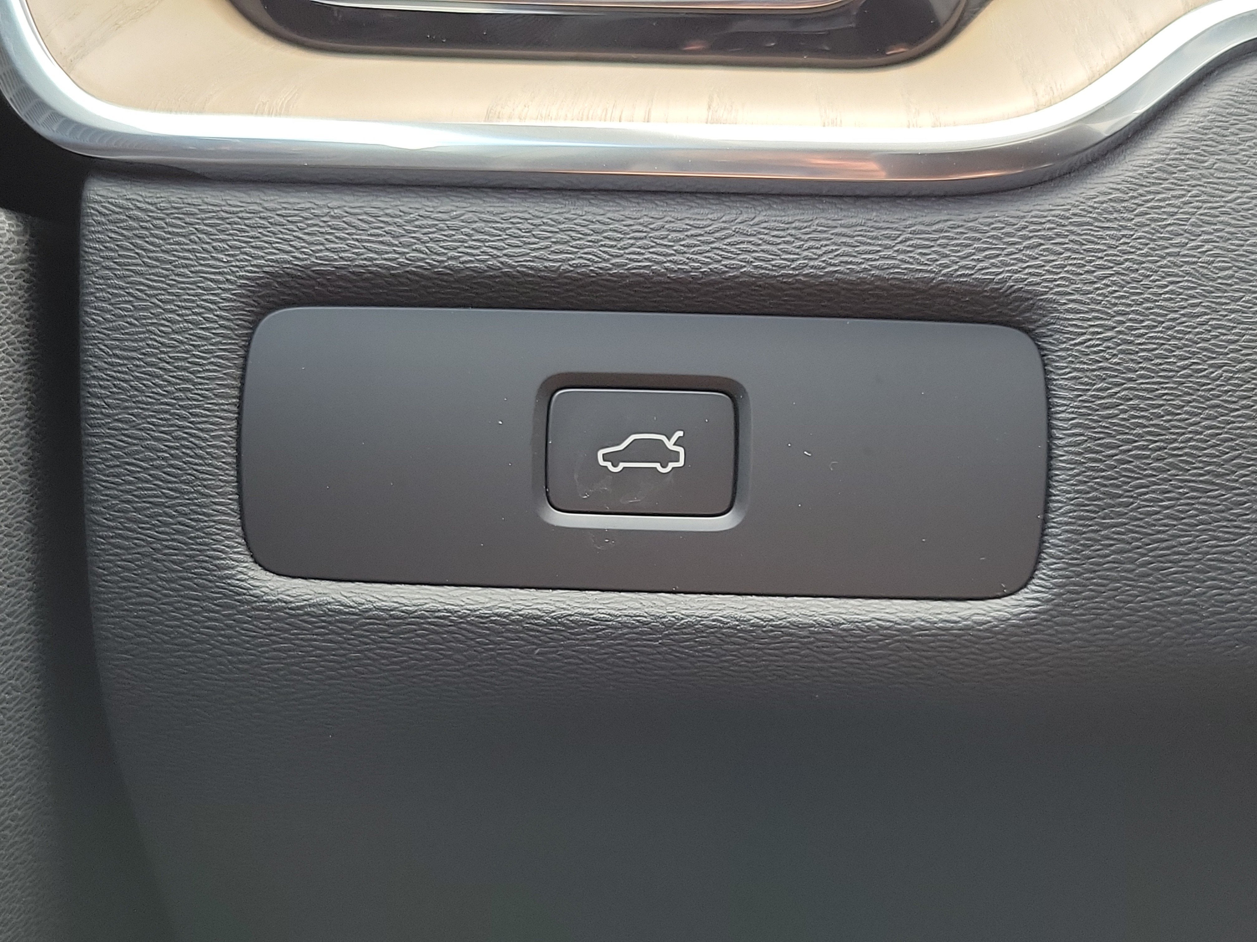 2027 Volvo XC60 Ultra