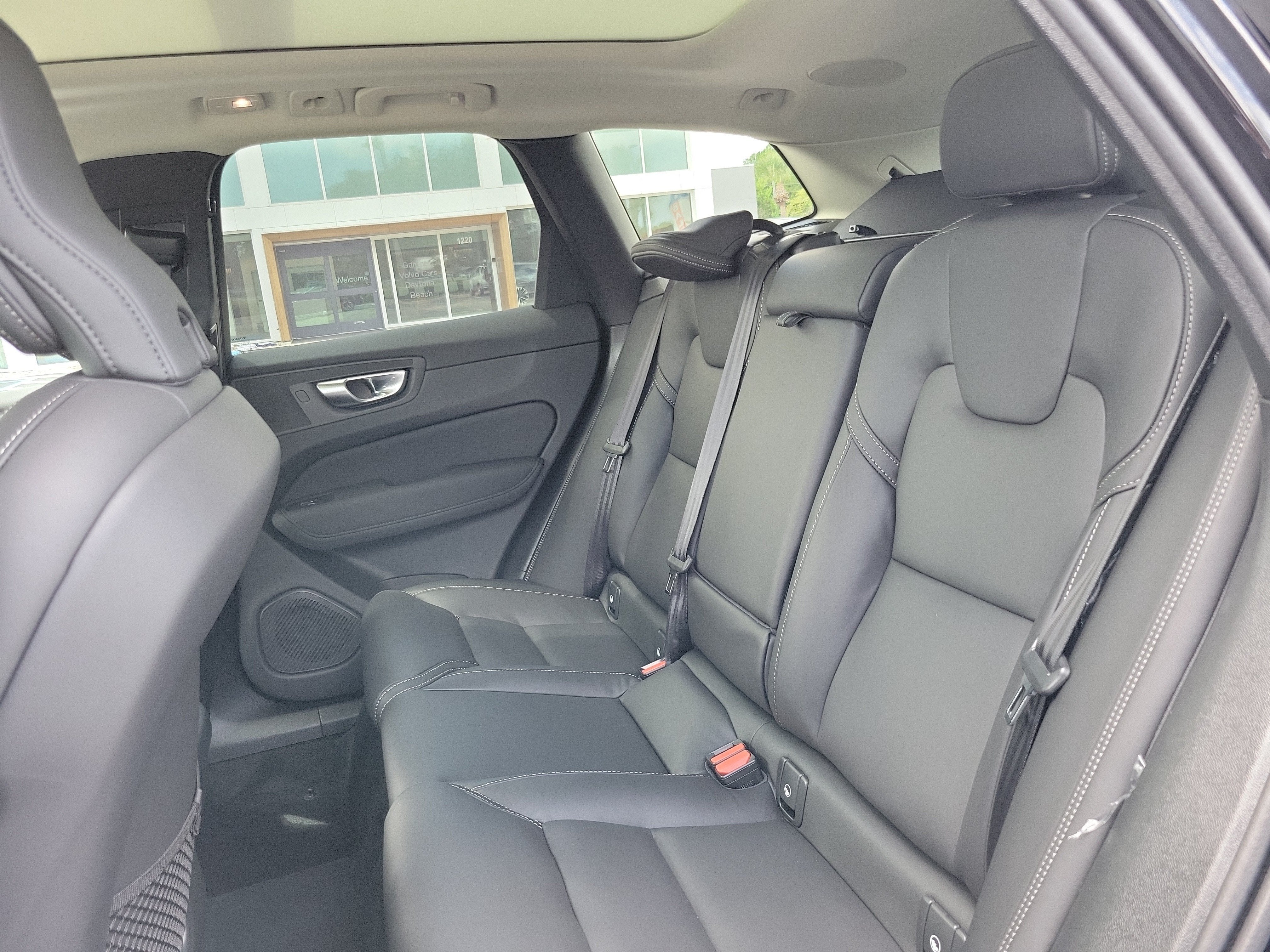 2027 Volvo XC60 Ultra