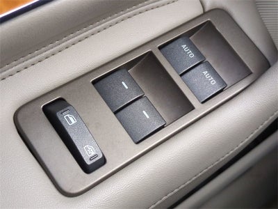 2011 Lincoln MKX Base