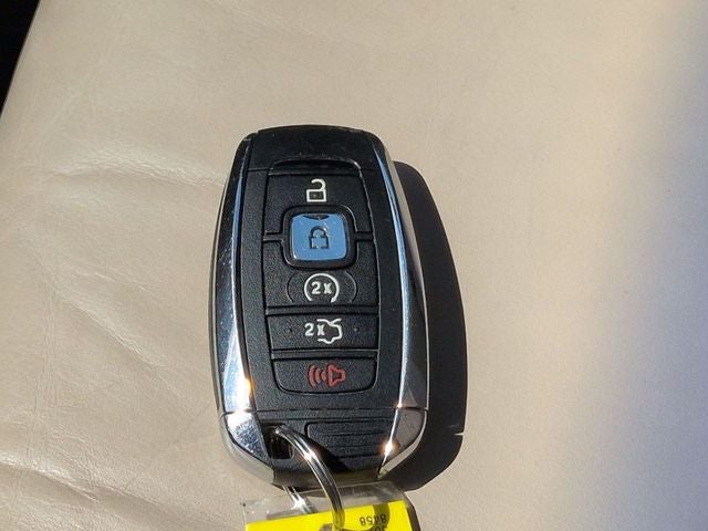 2019 Lincoln Nautilus Select