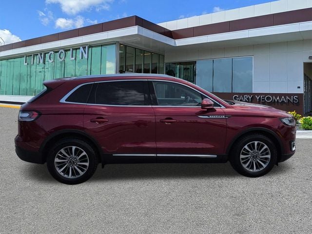 2019 Lincoln Nautilus Select