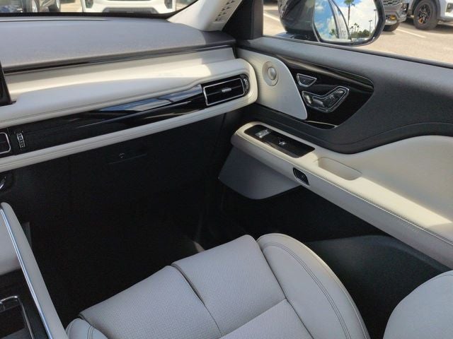2027 Lincoln Aviator Reserve