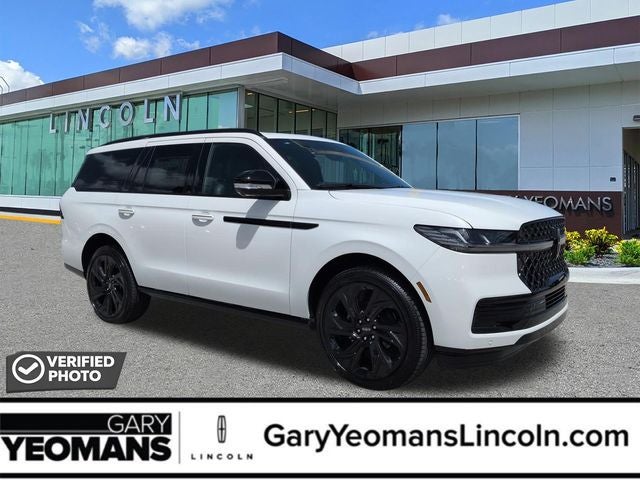 2027 Lincoln Navigator Reserve