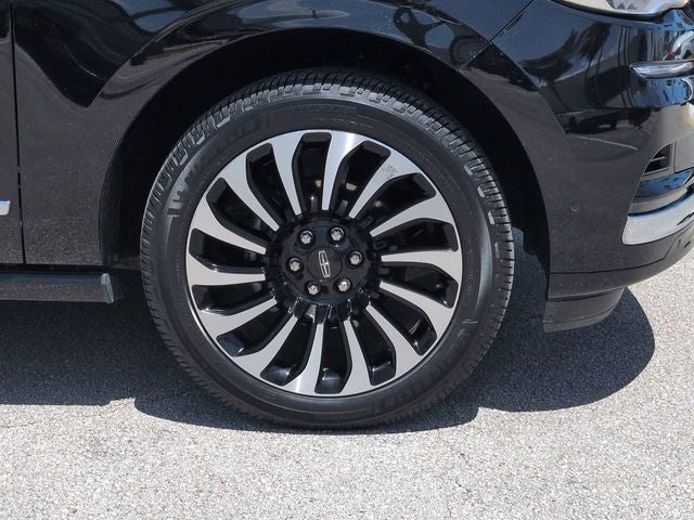 2023 Lincoln Navigator Black Label
