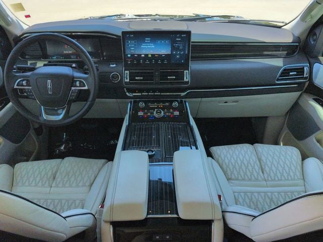 2023 Lincoln Navigator Black Label