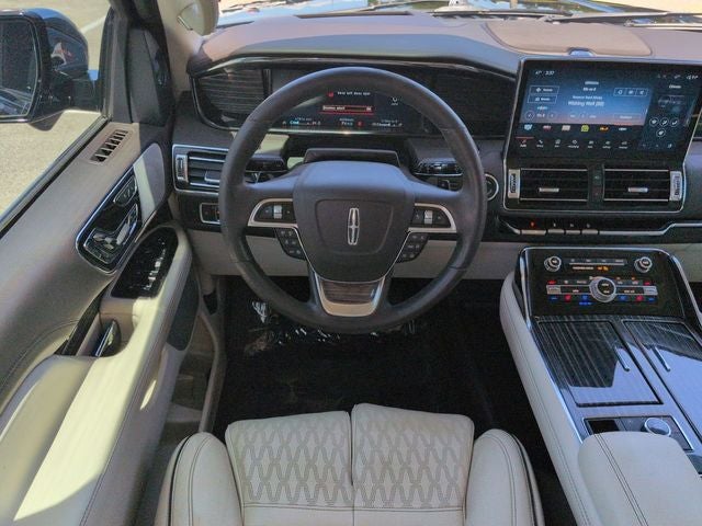 2023 Lincoln Navigator Black Label