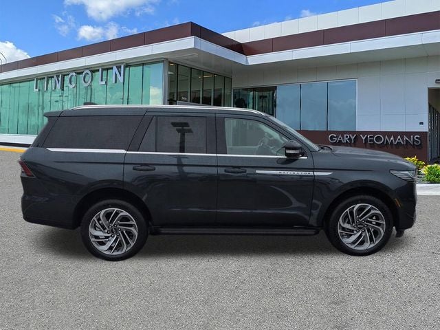 2026 Lincoln Navigator Premiere