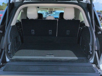 2027 Lincoln Navigator Premiere