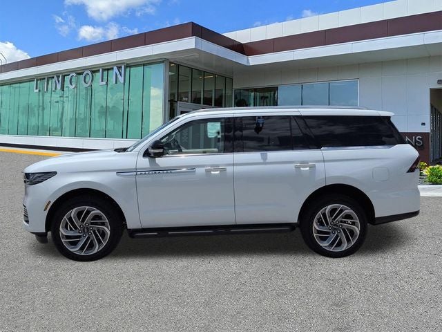 2027 Lincoln Navigator Premiere
