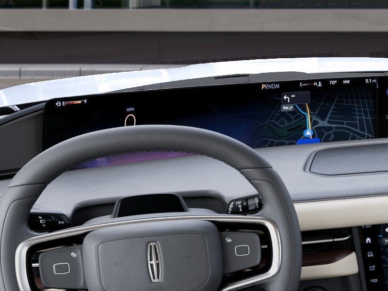 2027 Lincoln Navigator Premiere