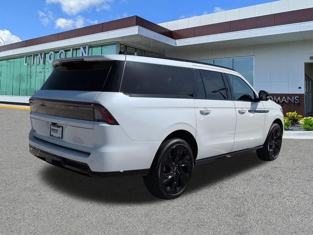 2027 Lincoln Navigator Reserve