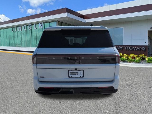 2027 Lincoln Navigator Reserve