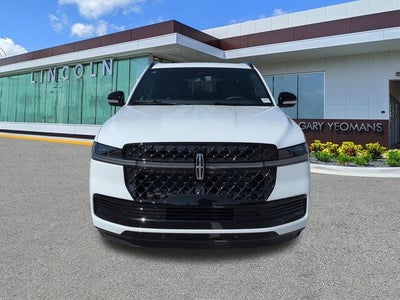 2027 Lincoln Navigator Reserve